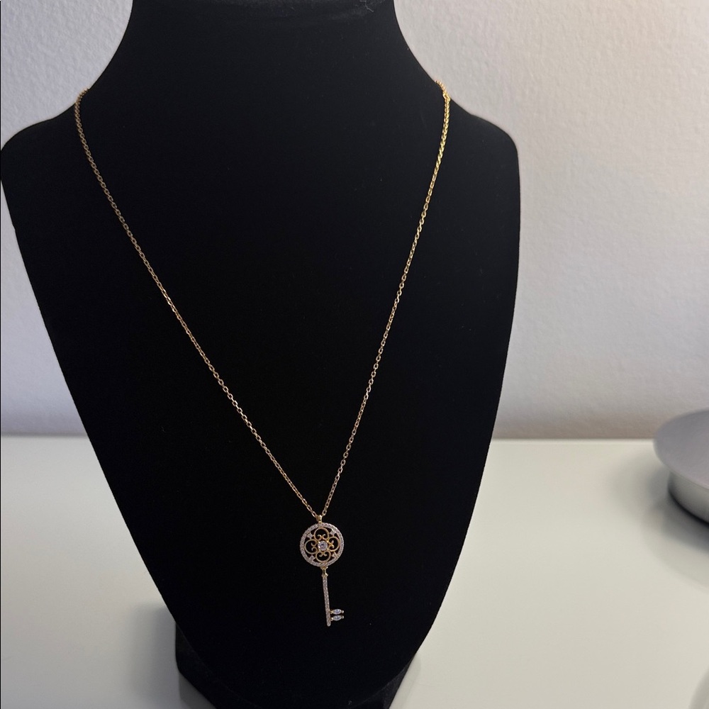 Gold Key Pendant Necklace - Elegant Women’s Jewelry